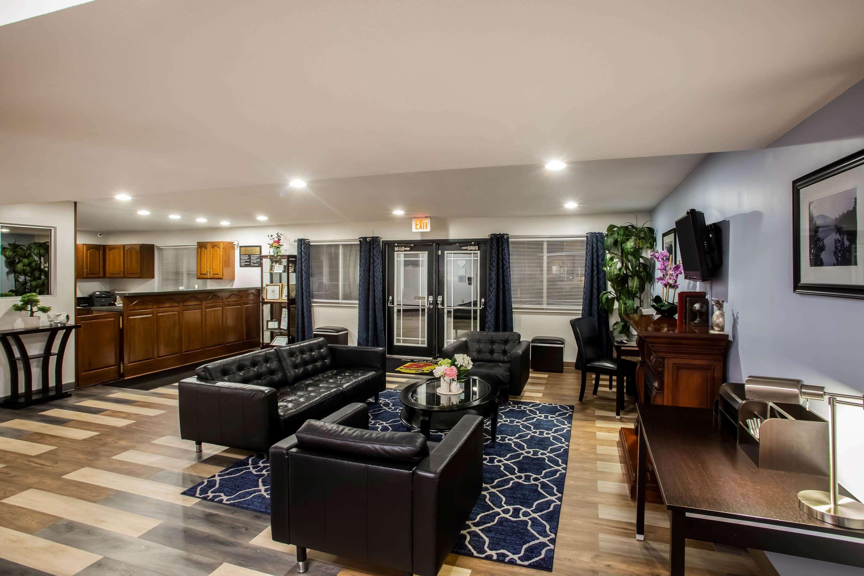 Отель Super 8 By Wyndham Washington Экстерьер фото